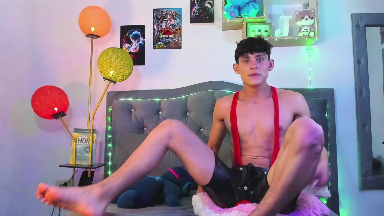 Private Show, Logan Cum + finger in ass
