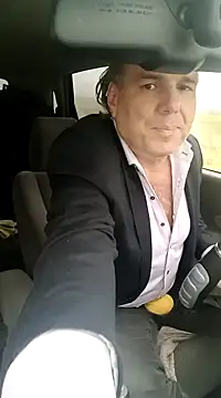 Feeet and naked in my car with biig balls - video Saysomething3 kameramallilta