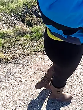 On the road looking for a make something - video by Saysomething3 cam model