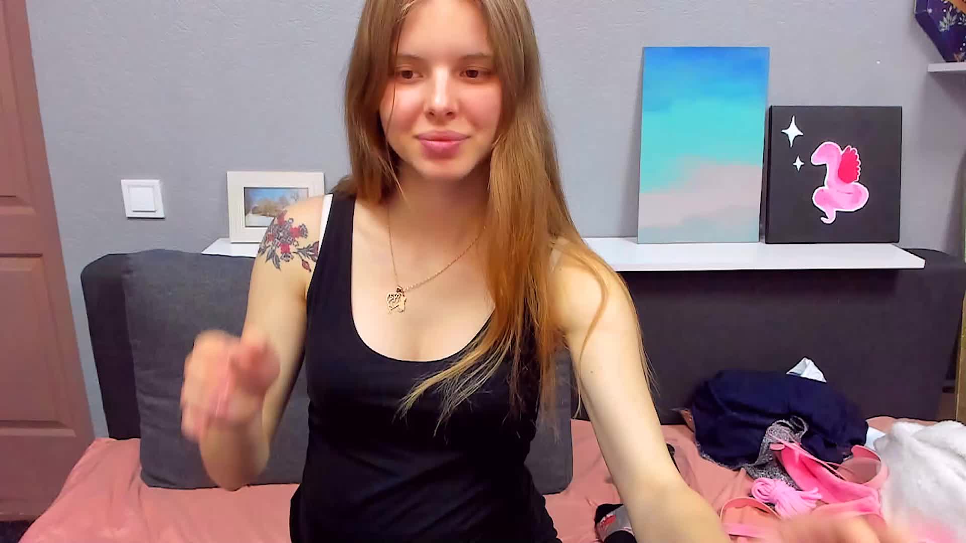 [15 May 10:46] Private Show