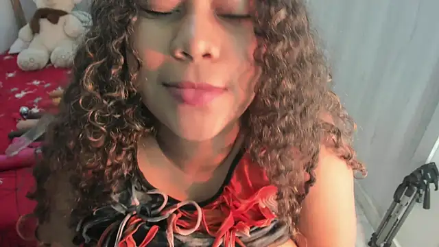 your cock would look perfect in the middle of my tits😉🥵🫣 - video by Lunastar02 cam model