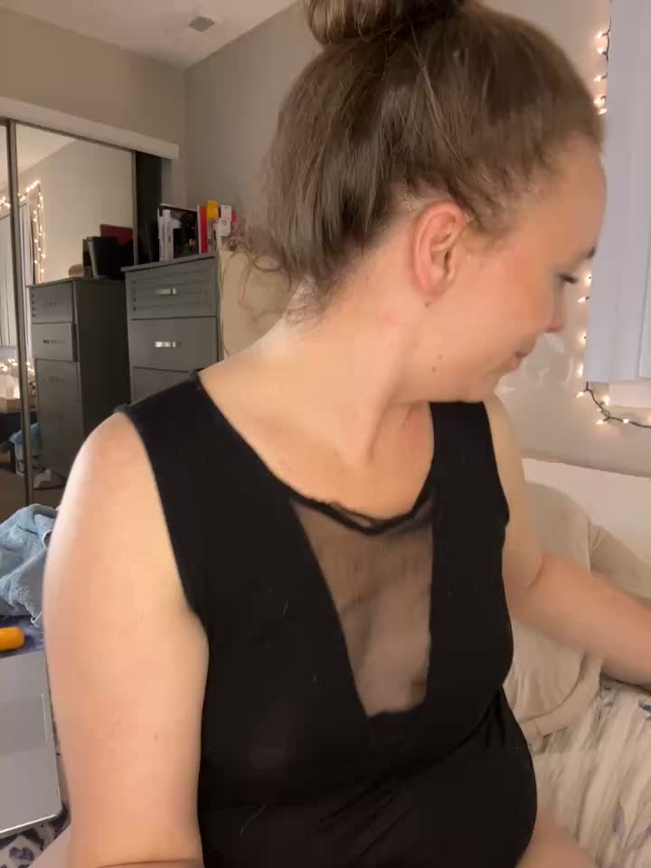 MrJ eating my pussy out – video od webkamerové modelky XoMisty