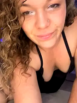 [5 Nov 23:01] Private Show – video od webkamerové modelky XoMisty