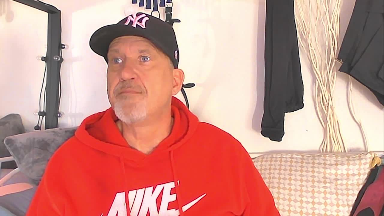 [27 Jan 12:37] Private Show - vídeo de openminddaddy modelo de câmara