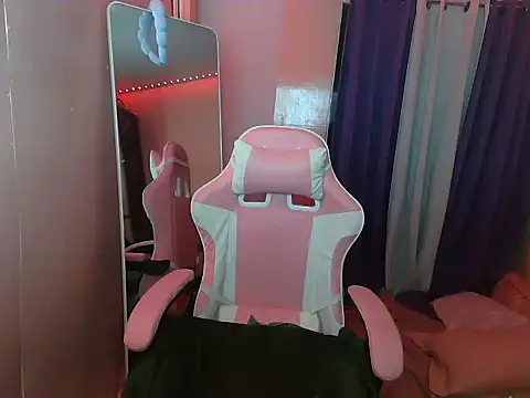 CUMSHOW + I LICK MY CUM – видео вебкам-модели young_salsalita