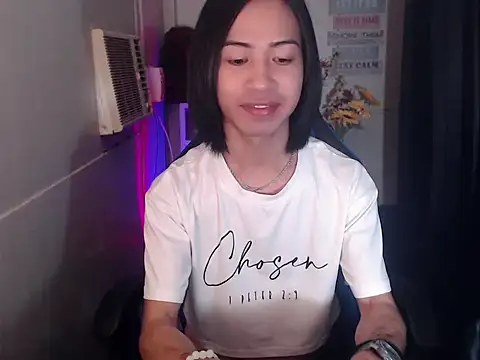 [22 Nov 19:15] Private Show - vidéo du modèle de showcams Manilagirl_x