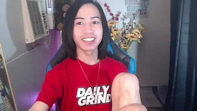 [14 Dec 18:23] Private Show - vidéo du modèle de showcams Manilagirl_x