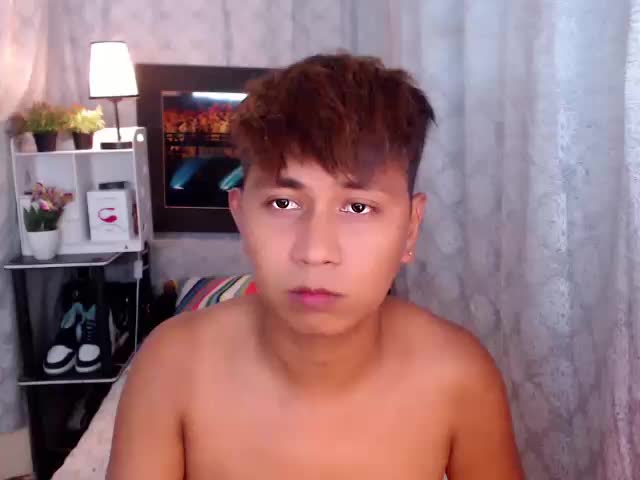 Cum Shoot Loaded <3<3<3 - video by Shiro_02 cam model