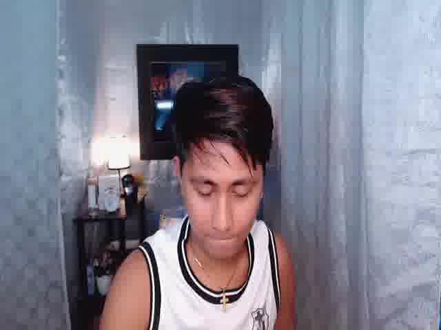 For you ♥ - video by Shiro_02 cam model