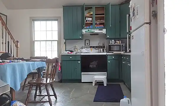 SHOOTING_BOW_AND_ARROW_NUDE — filmik CDforU, modela(-lki) na kamerkach