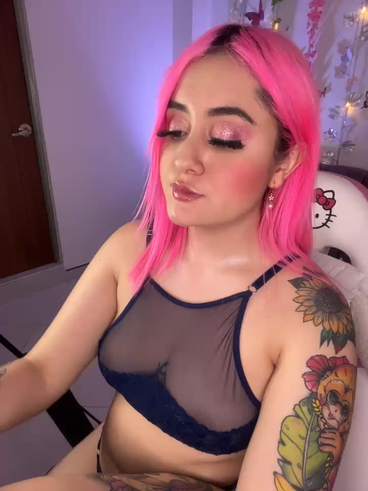 Fucking pussy and mouth – video od webkamerové modelky Sam_Thompsoon_