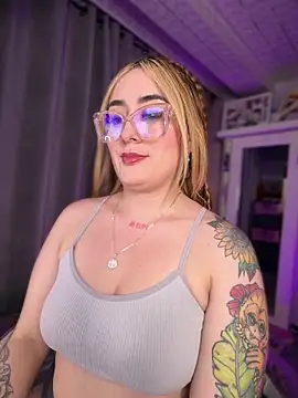 Private Show ( Very wet pussy and very deep dildo)