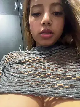 Fuck dildo and cum 11 minutes - vídeo de la modelo de cam belaa_1