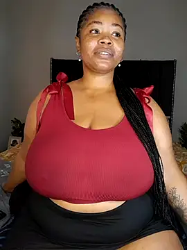 [16 May 23:02] Private Show - video oleh model kamera LunaCovenn