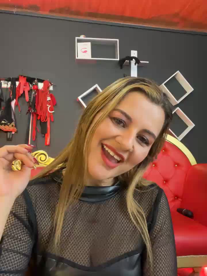 My pussy its happy - video PerlaDivaio kameramallilta