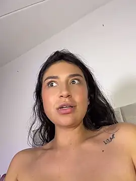 FUCK MACHINE AND SQUIRT IN THE SHOWER