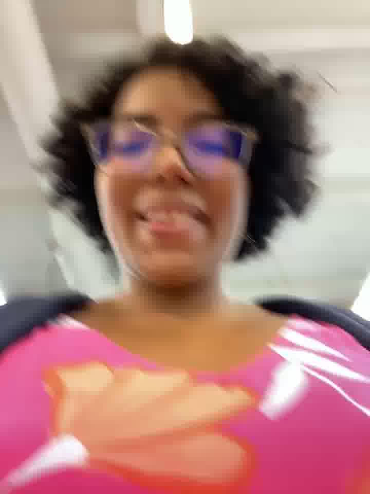 Vídeos XXX y shows de cámaras en directo de SheenaBrooke | xHamsterLive