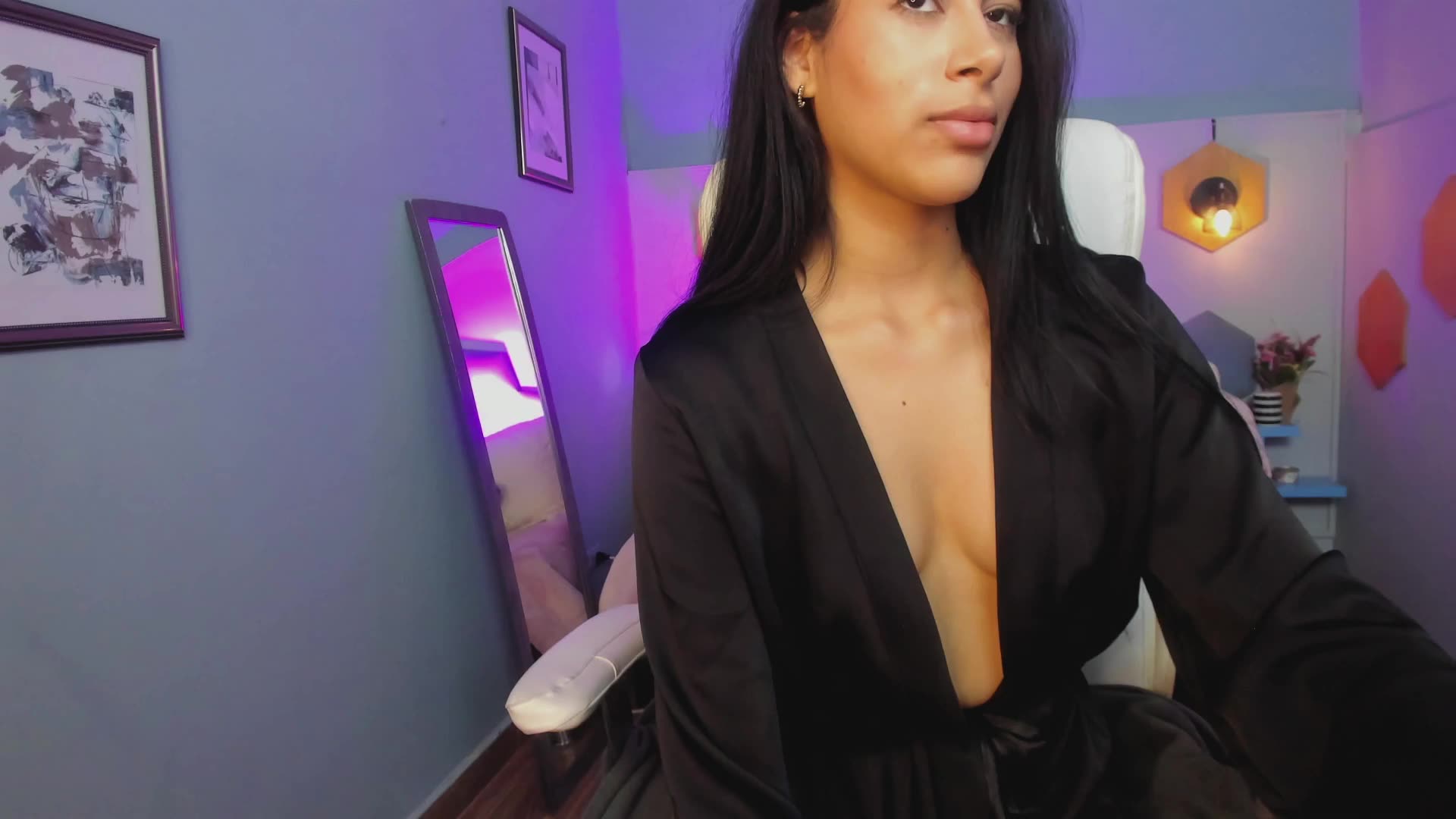 Nora onfireee, masturbate with me ♥