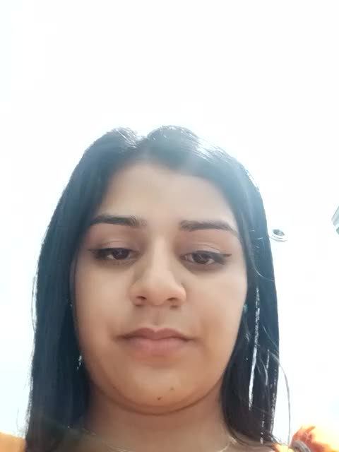 BIG SQUIRT IN BATHROOM - vídeo de la modelo de cam AnnRosse18