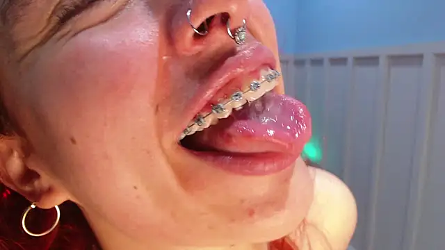 MESSY FACE SLAPS AND FUCK MY PUSSY CUM ON MY THROAT