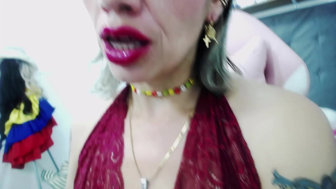 DEEPTHROAT - Vídeo de MARILYNMADELENAKOVANOVA, modelo de vídeos