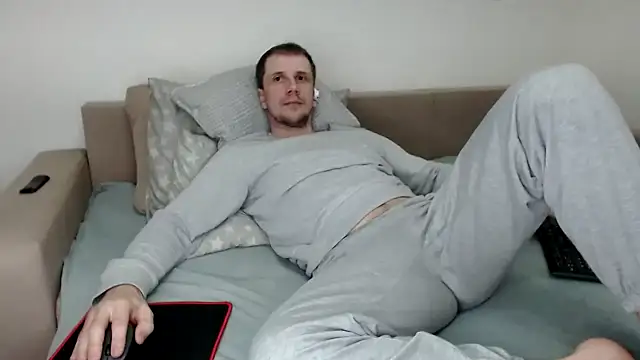 ass hole, feet - video by maksshard cam model