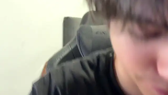 [29 Nov 03:50] Private Show - video by SasukeUhchiaa