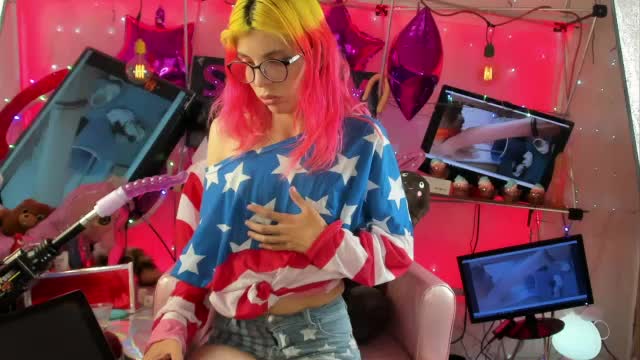 [4 Jul 19:47] Private Show - video by Skinygirl cam model