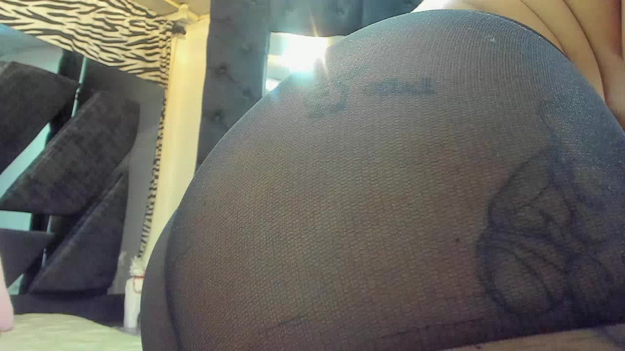 [22 Oct 10:58] Private Show - Video von SalmaTits Cam-Model