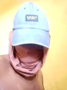 Wash and dry - video di HornyAss_Bitch modella di cam