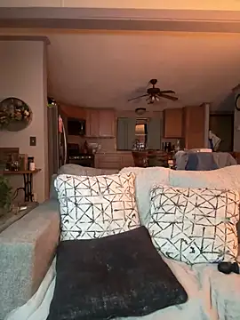 [27 Oct 23:32] Public Show oil Tits - video by cowgirlc cam model