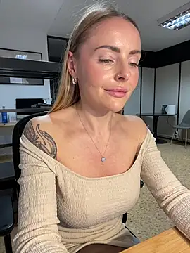 [2 Feb 11:35] Private Show - video by EmaSalis cam model