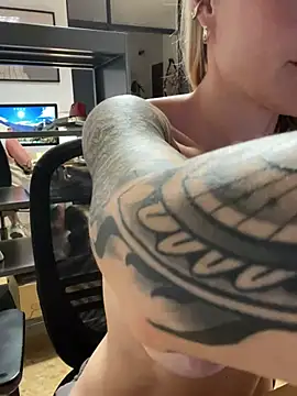 [16 Jun 12:56] Private Show - video by EmaSalis cam model