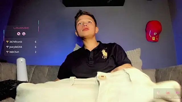 FLIRTING 🍭 - vidéo du modèle de showcams Tim_wolf