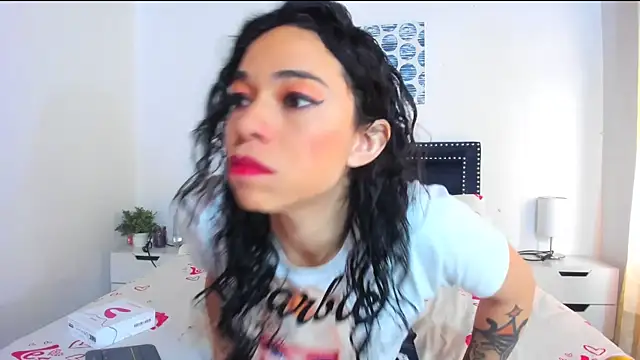 good pussy wet - video by ZulyMichels cam model