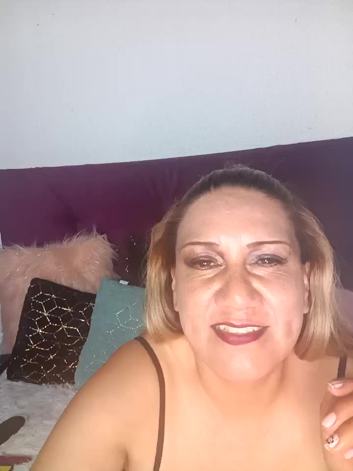 Naked and squirt - ক্যাম মডেল yayita_mature-এর ভিডিও