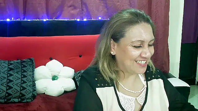 Riding my dildo with passion - video by yayita_mature cam model