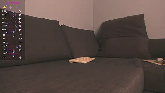 Private Show: Worship my nylon stockings and sandals - video by Fire_moth cam model