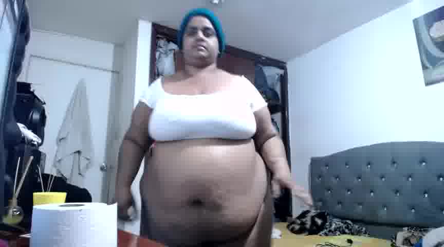 [19 Jul 18:34] Private Show nice belly fun - vídeo de la modelo de cam SusanaEshwar