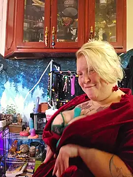 Public Show Bouncing Titties - วิดีโอโดย buxombosums โมเดลแคม