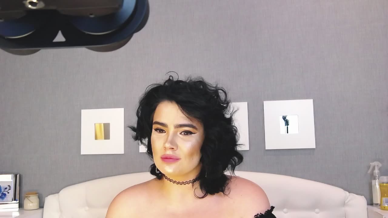 dance and cum– MargoshaHot kameramodell videója