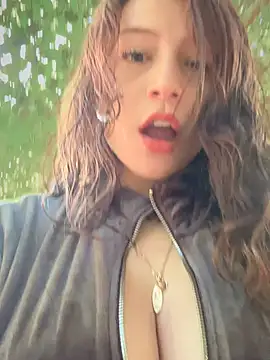 It's a lot of fun on the street. - video by sahorix1 cam model