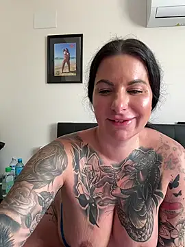 334. 🥵 Oil my hot body and fuck my creamy pussy with big Dildo (Privat) - Vídeo de InKed-Kathy