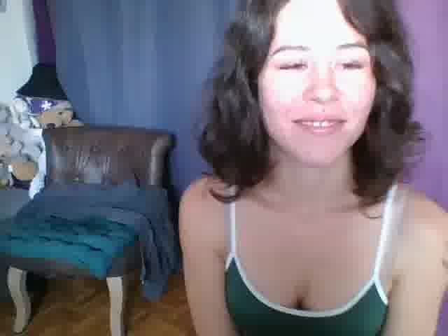 GRRRR - video by SuzieWanKenobi cam model