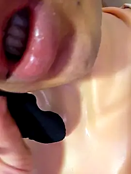 [25 Nov 18:03] Private Show - vídeo de la modelo de cam malak_spicy