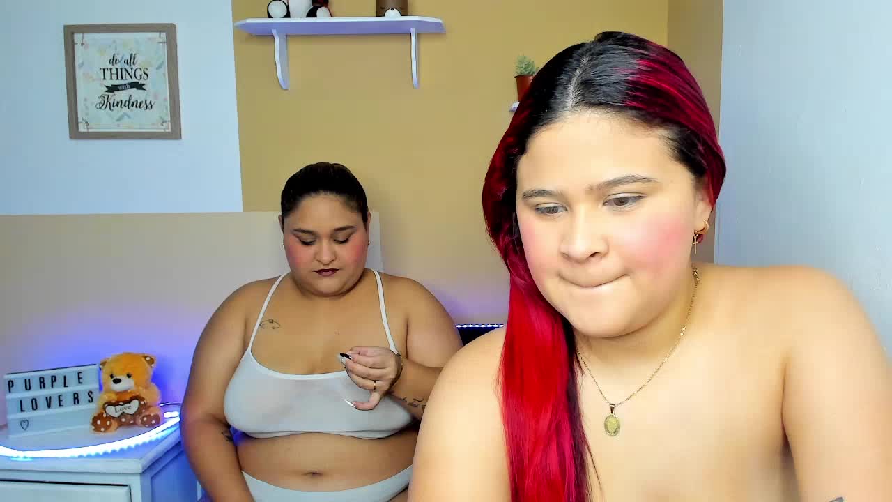 Linda squirts on my face, I take the brown out of her ass and eat it - video by purple_twins cam model