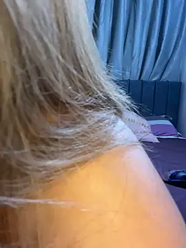 Fuck and squirt In the bathroom