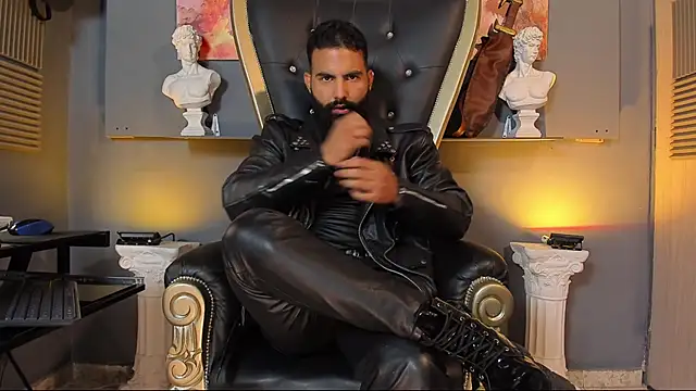 taste spit from my leater, domination - XXX video by BeardAndrew