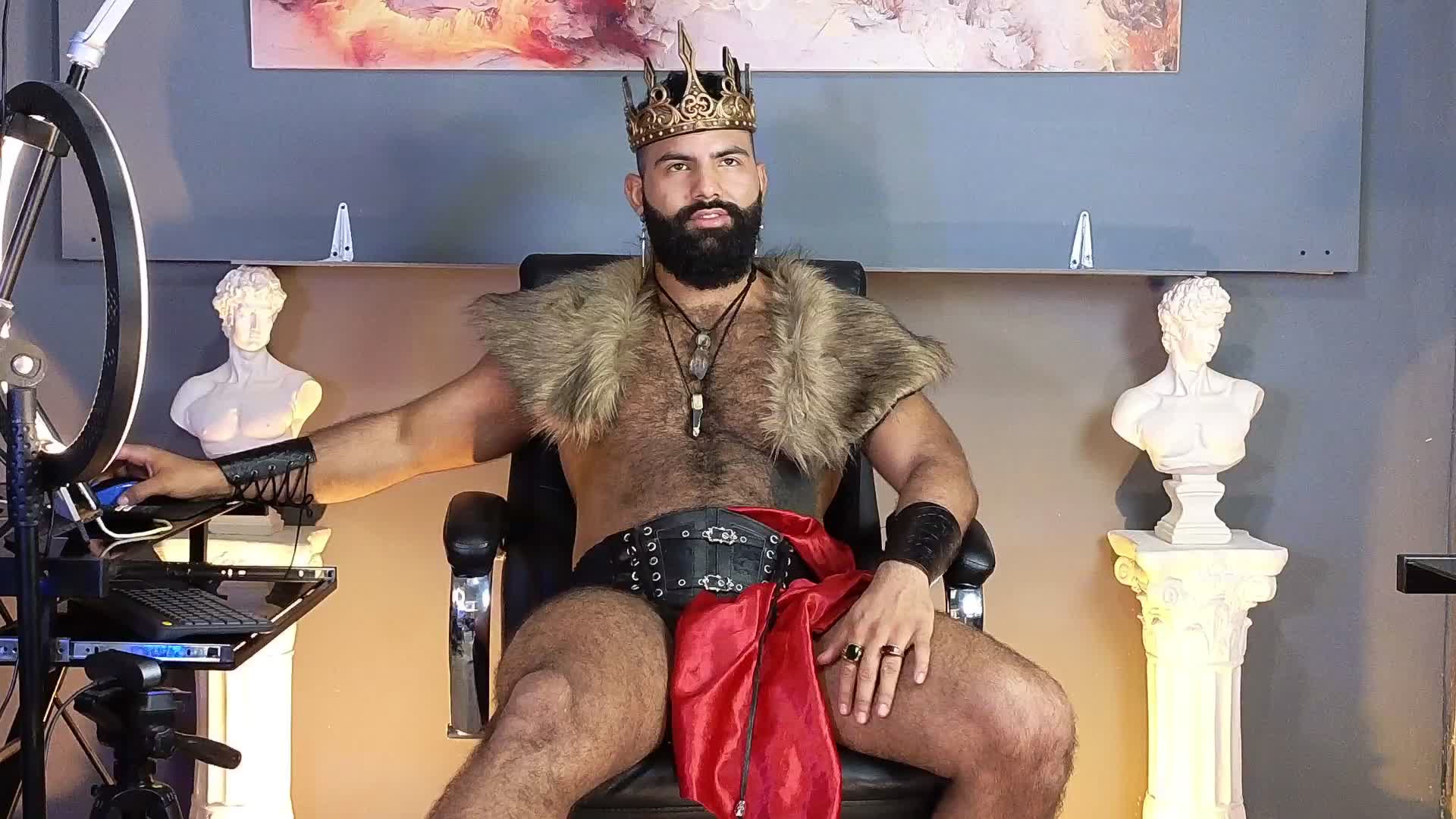 KING BLOWJOB AND SHOOT MILK IN YOUR FACE