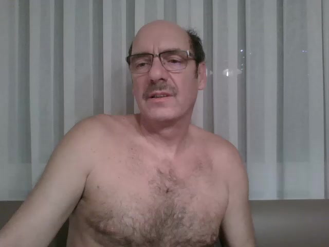 [28 Dec 05:39] Private Show - Video von giesidie_1 Cam-Model